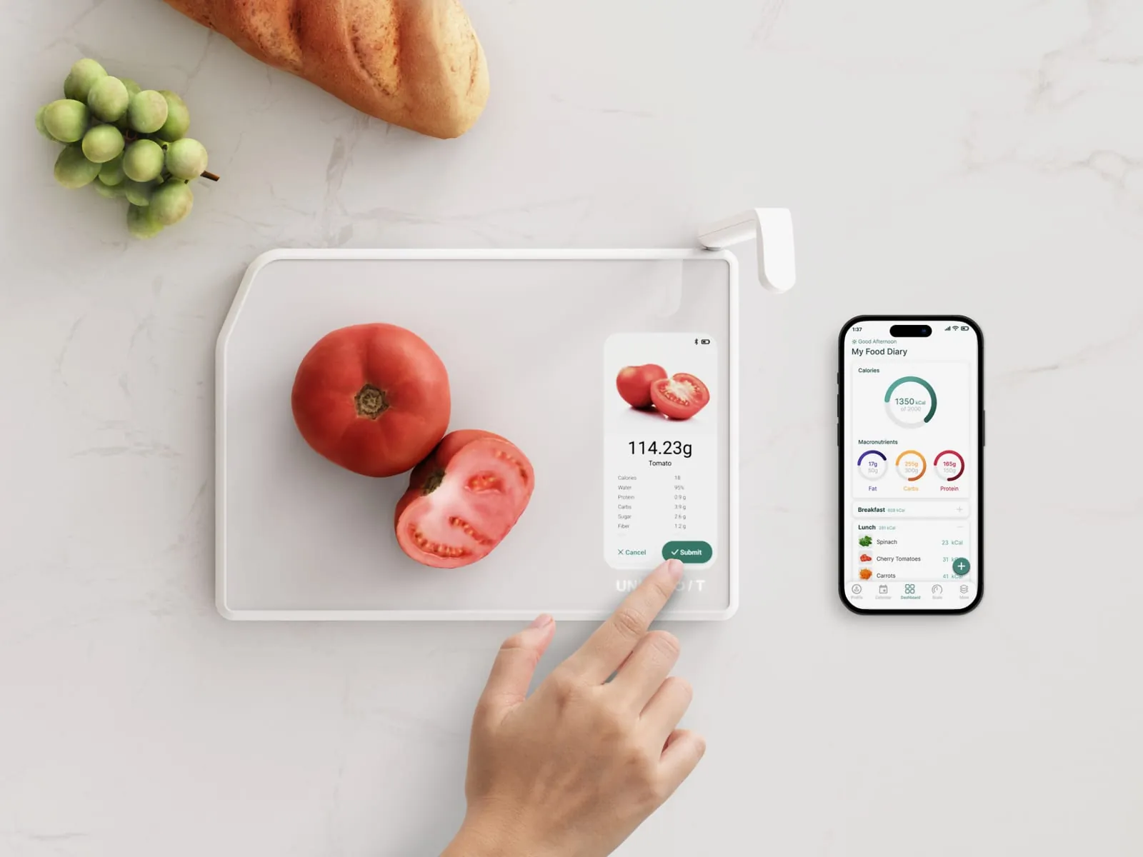 Nutri AI kitchen scale weighing tomatoes with the app
